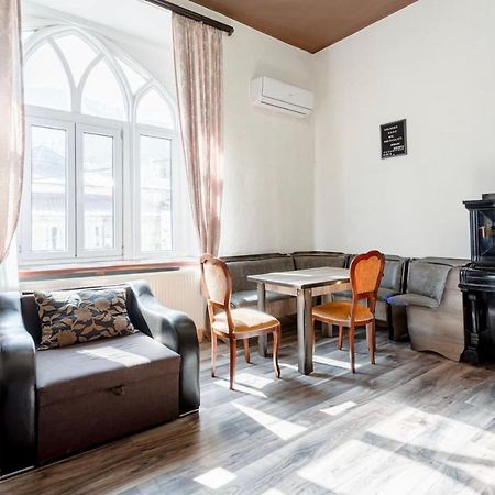 Central Location King Size Bed Tbilisi Eksteriør bilde